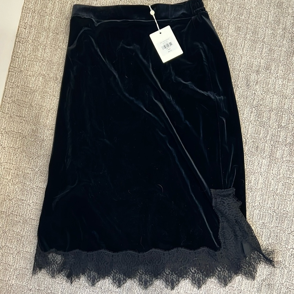 Lace Velvet skirt